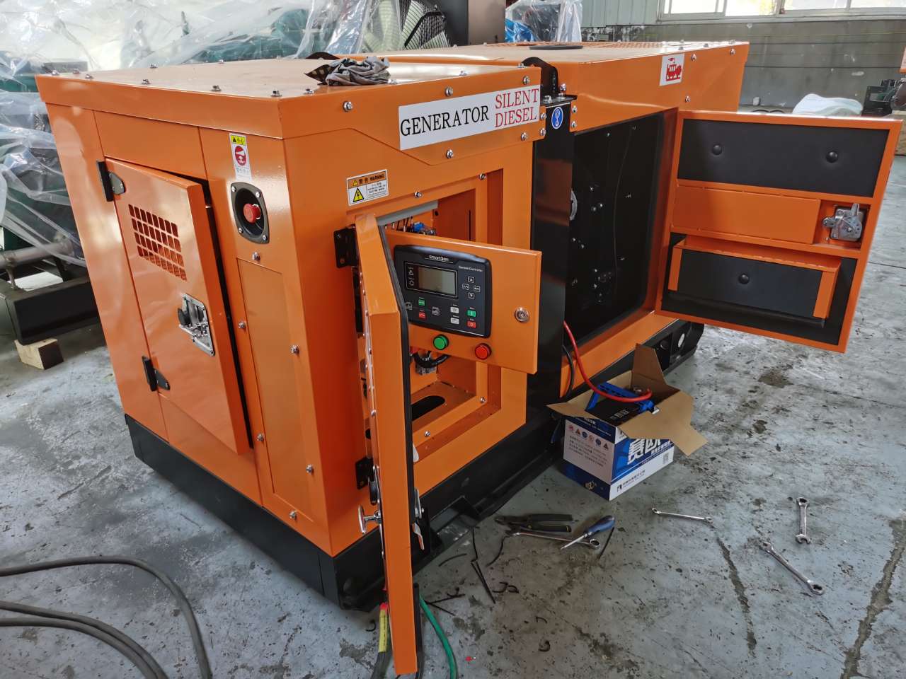 濰柴小靜音箱24kw柴油2.jpg 濰柴小靜音箱24kw柴油2.jpg